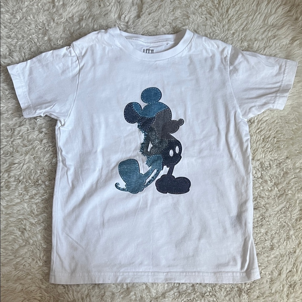 Uniqlo Disney White T-Shirt with Mickey Mouse Graphic 7-8